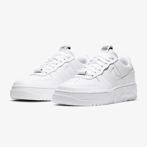 Nike Air Force 1 pixel